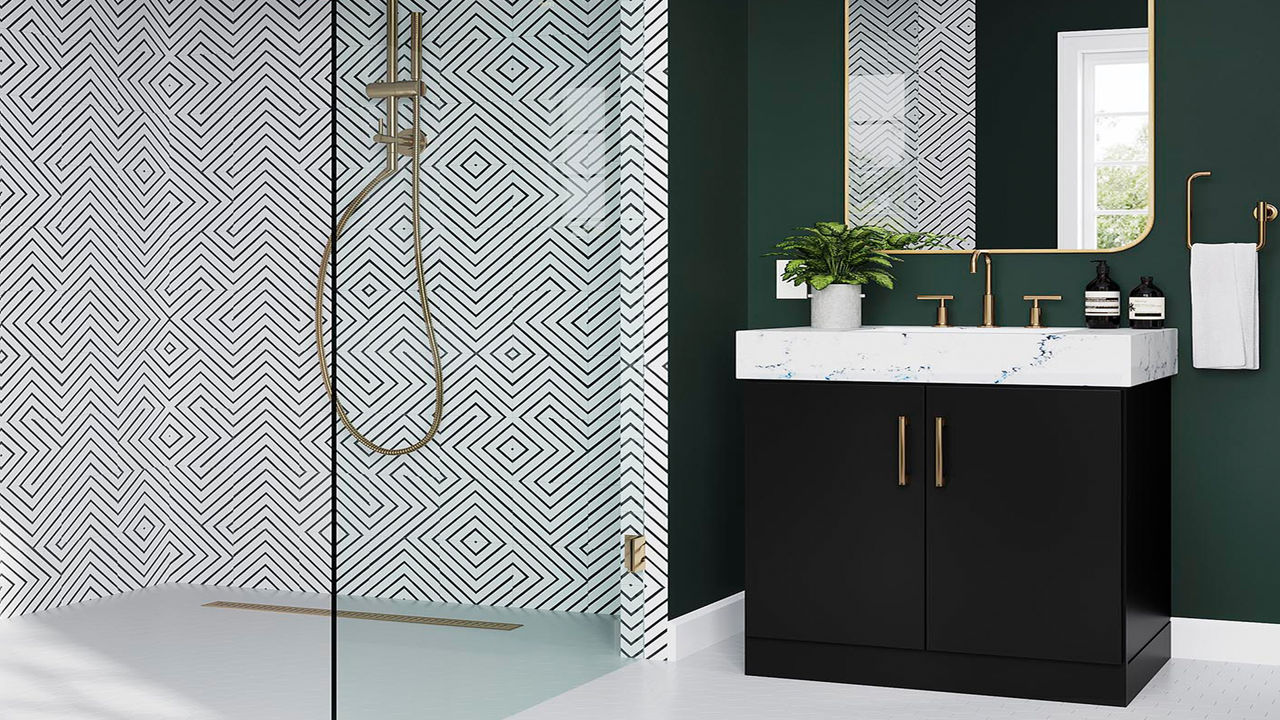 Sydney in Painted Black