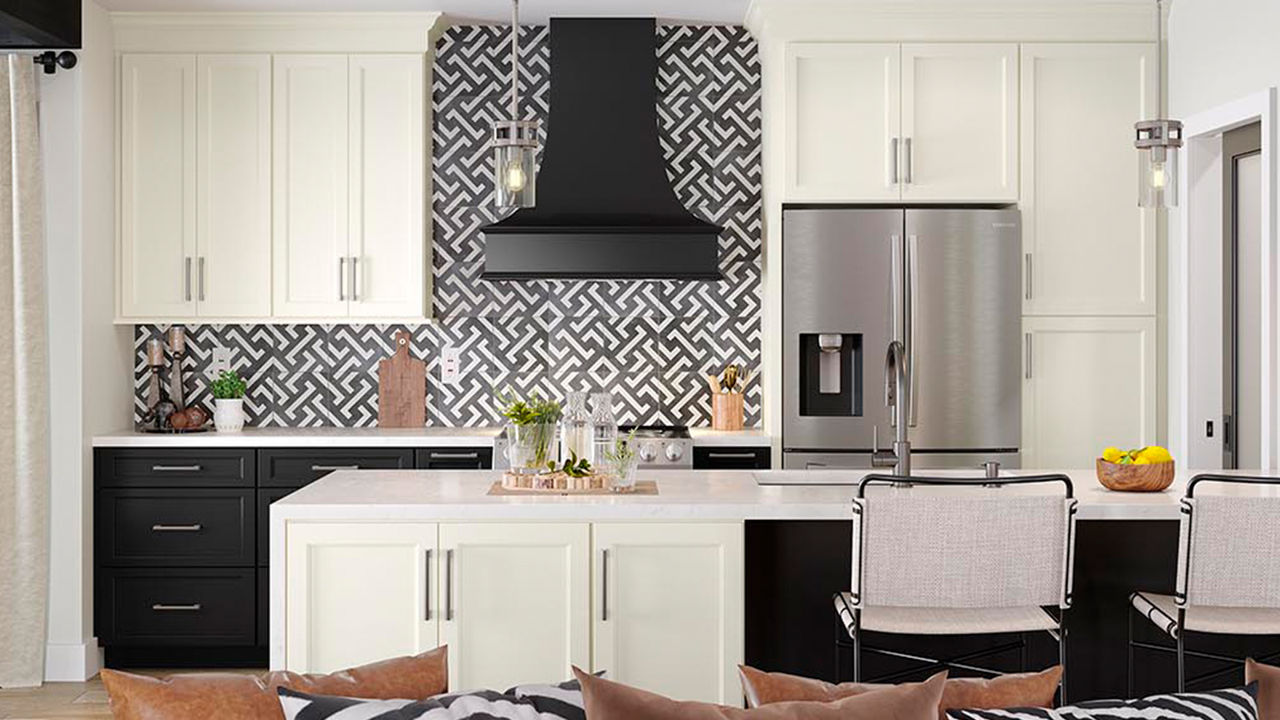 Glasson in Painted Vanilla and Painted Black